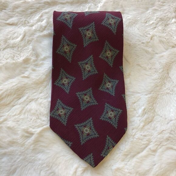Giorgio Armani Silk Star Print Tie - Picture 2 of 7